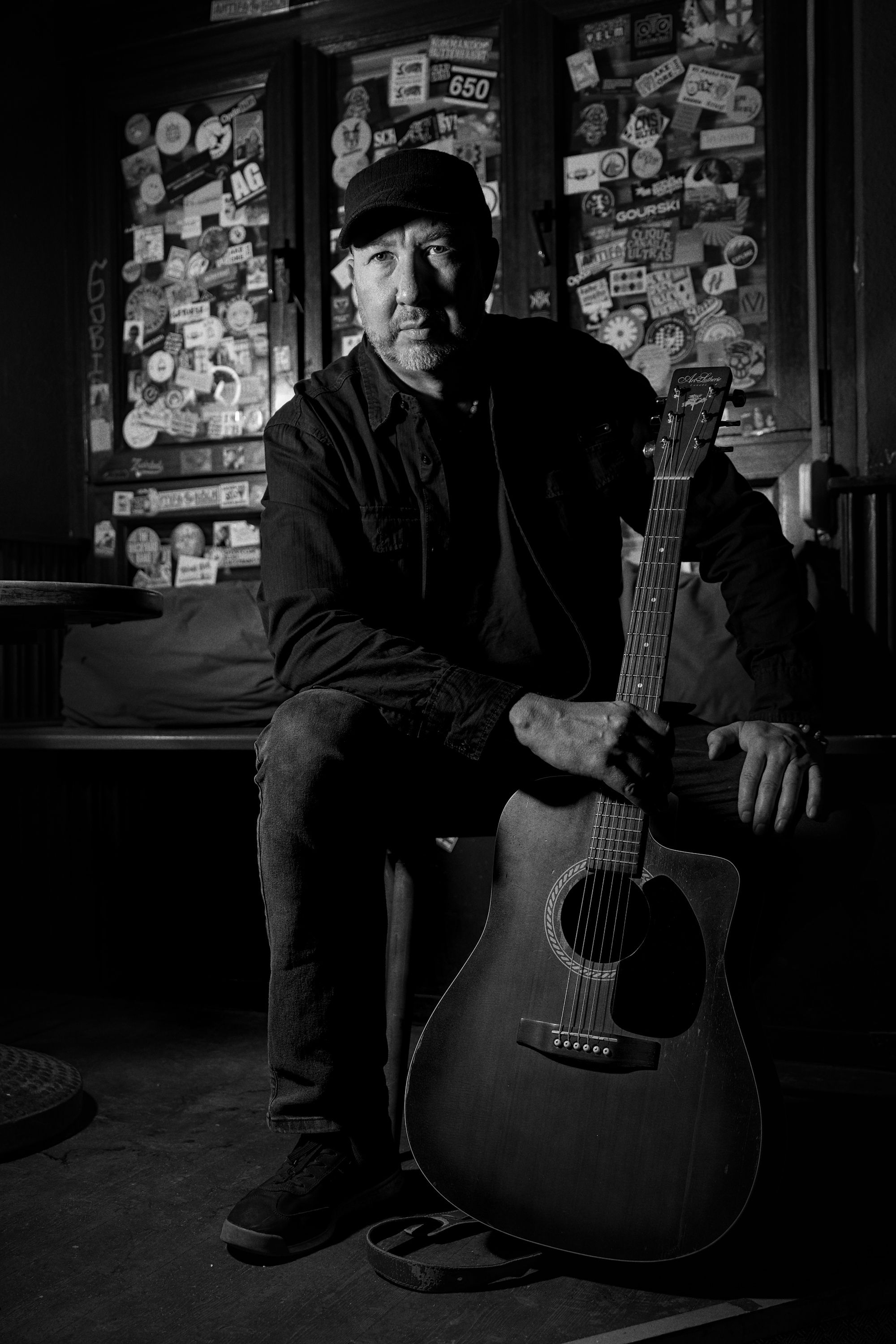 Chris Arndt, Gitarre, Mandoline, Whistle und Gesang bei Killin Tunes