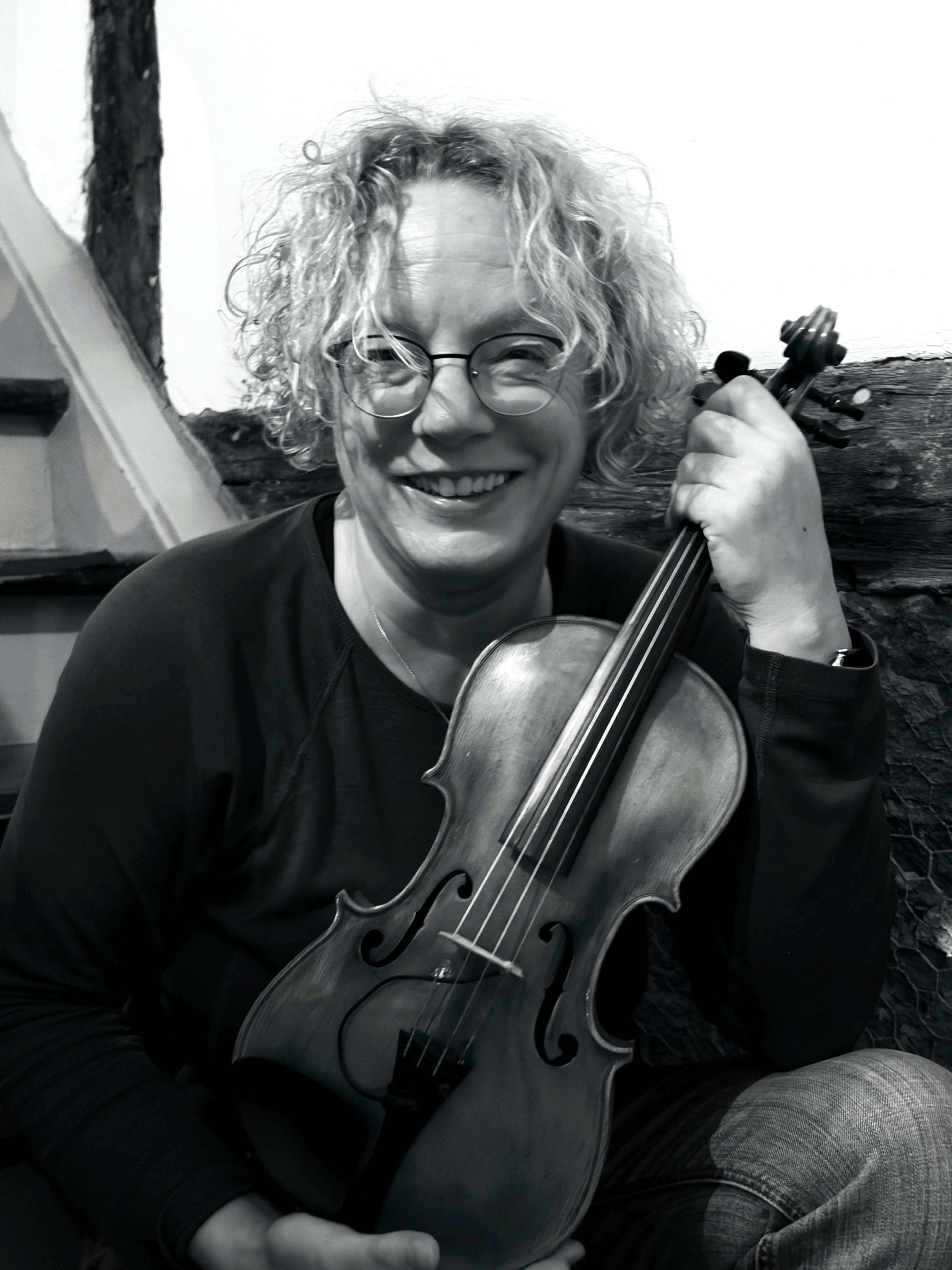 Heike Jurzik, Fiddle und Gesang bei Killin Tunes